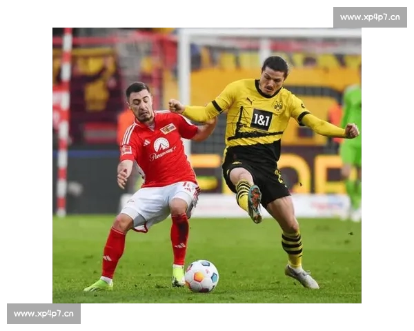 全面解析足球赛事数据 提供精准分析与趋势预测 助力球迷洞察比赛走向